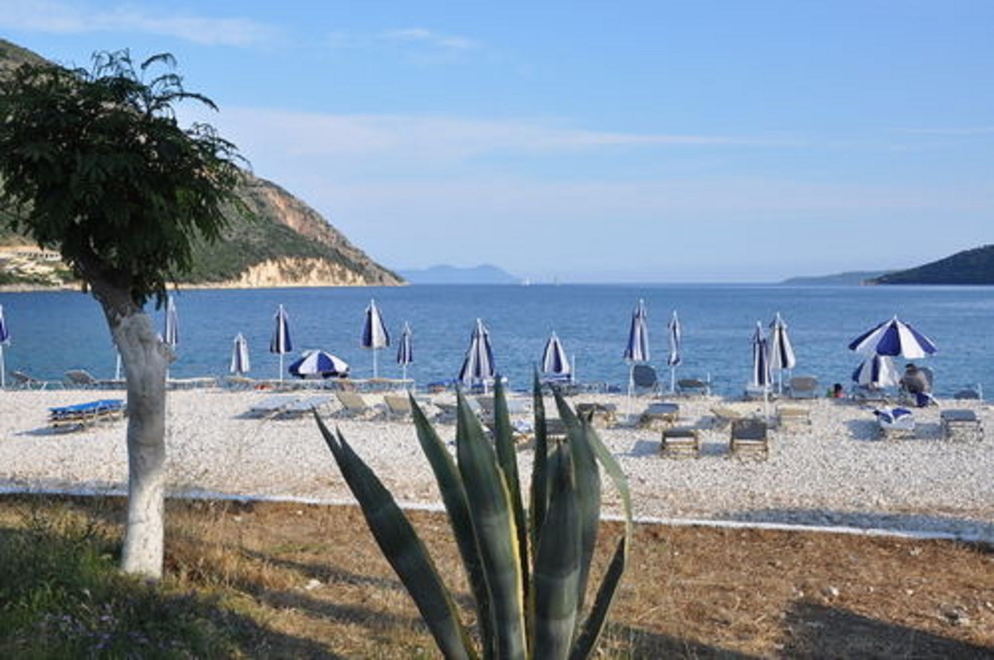 Rouda Bay Beach Hotel Mikros Gialos Ngoại thất bức ảnh