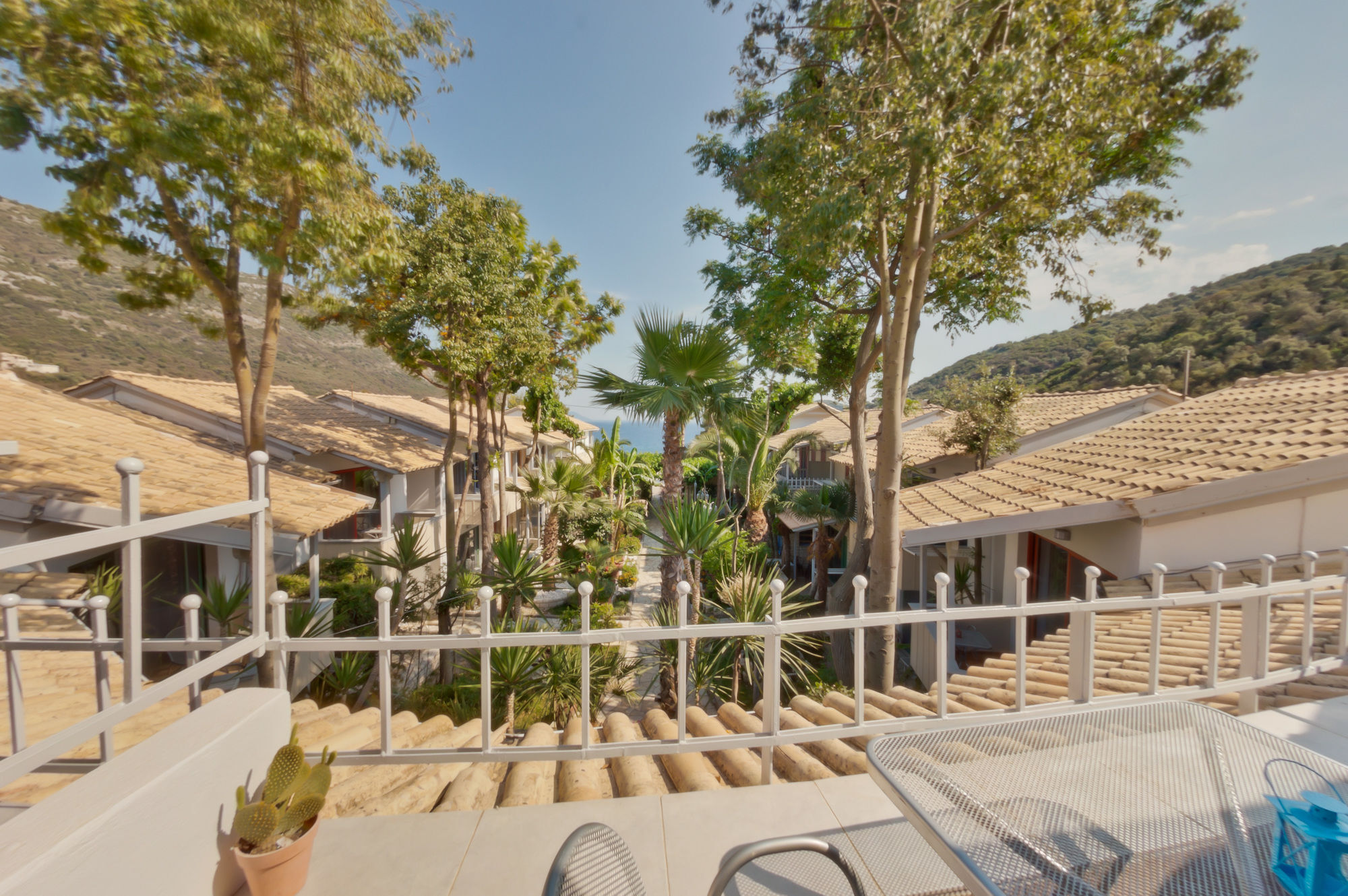 Rouda Bay Beach Hotel Mikros Gialos Ngoại thất bức ảnh